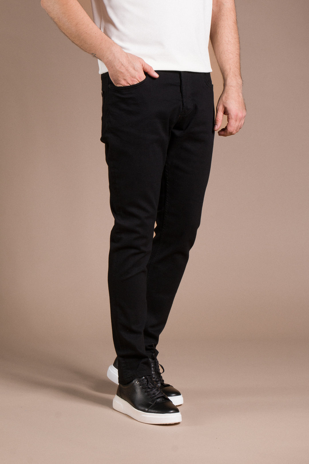 Slim Fit Jean