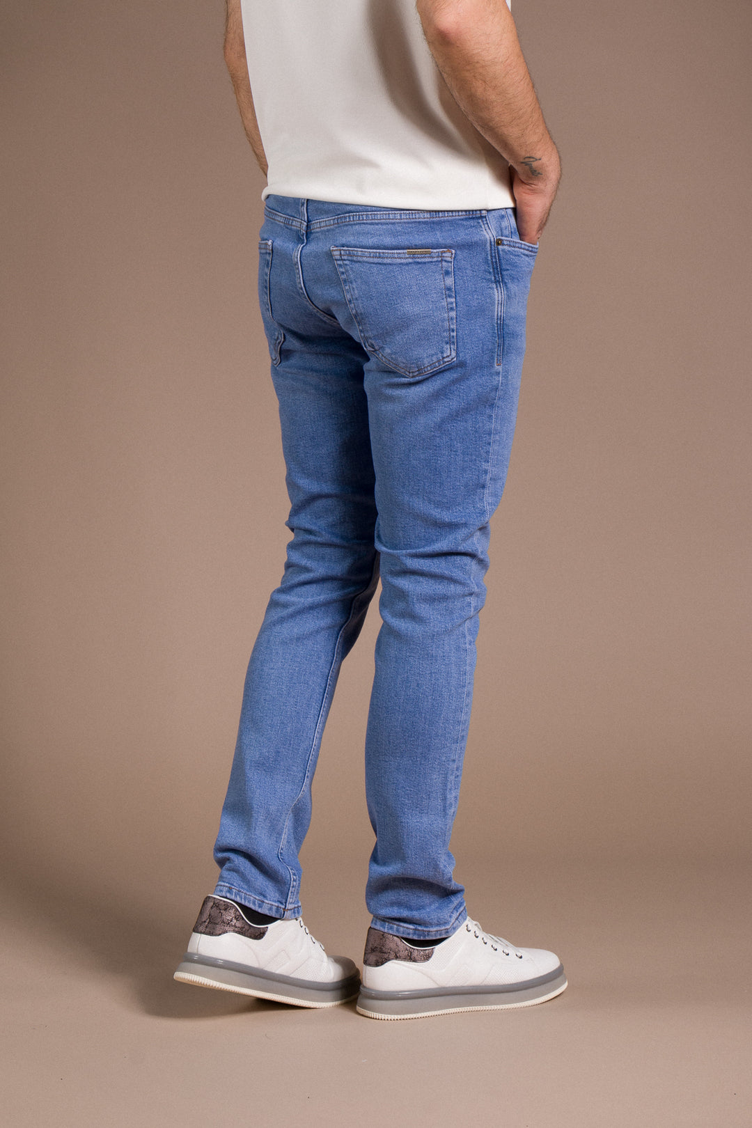 Slim Fit Jean