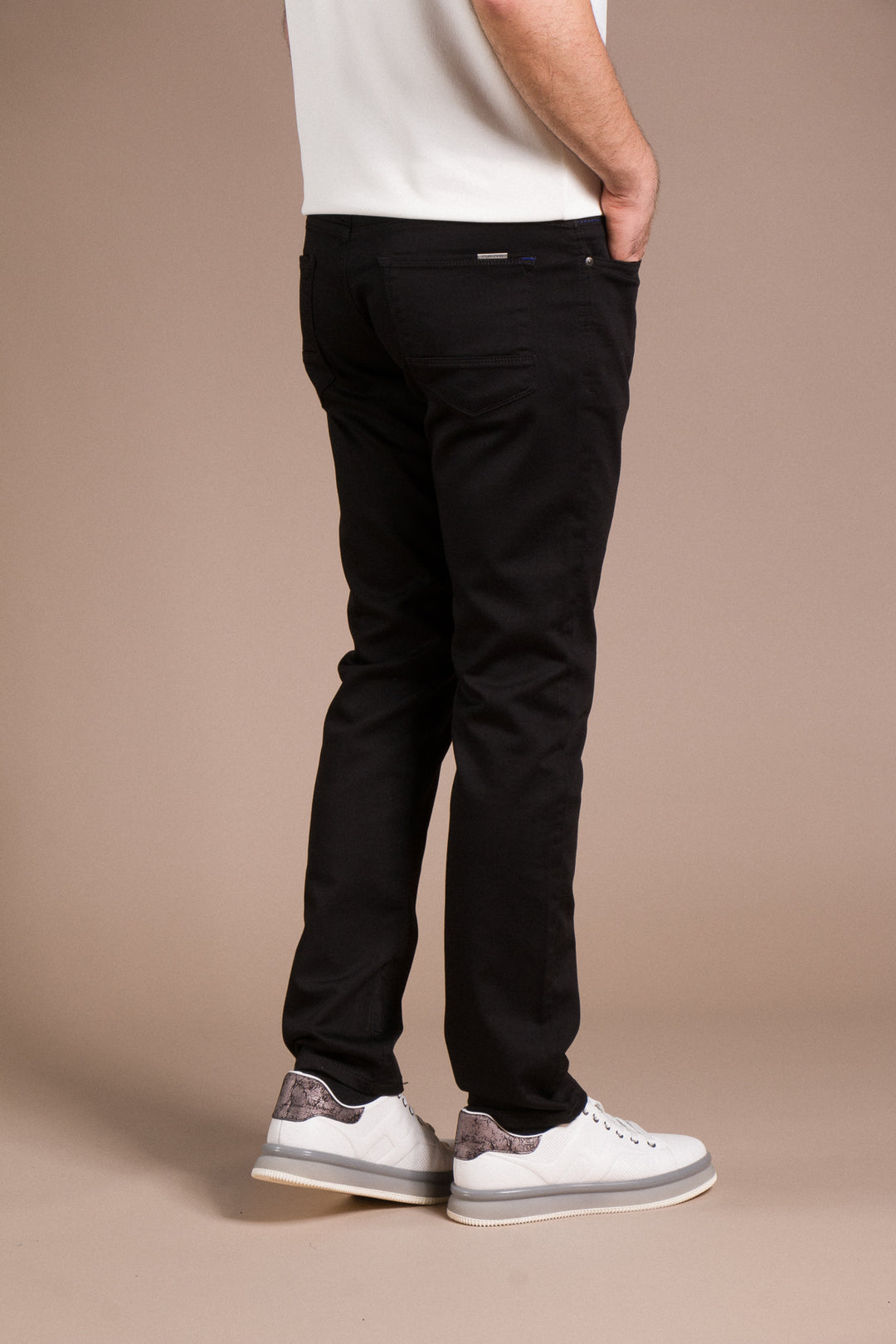 Slim Fit Jean