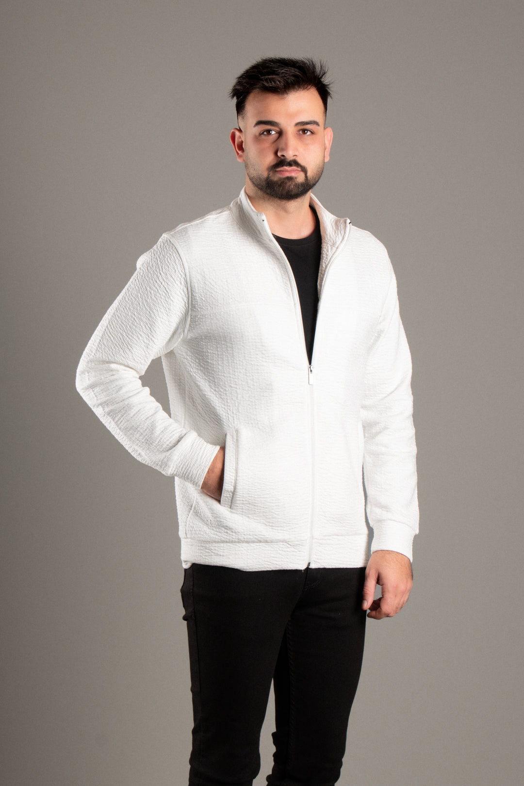 ERKEK BEYAZ DOKULU HIRKA
