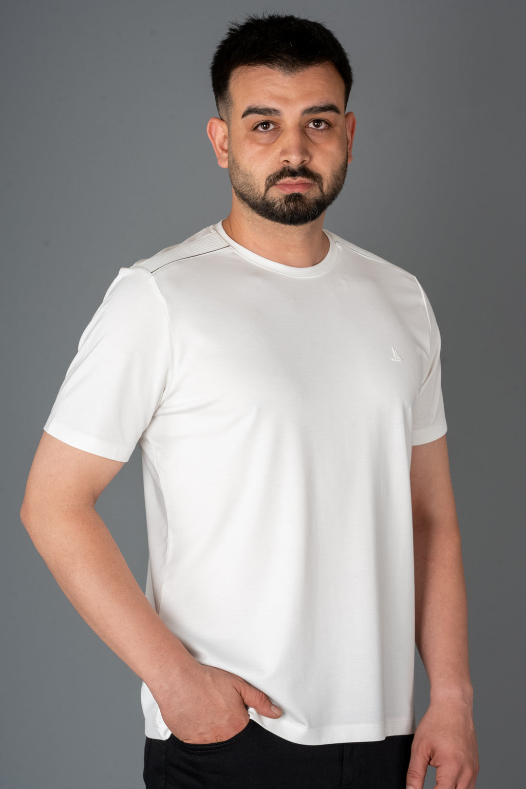 Omuz Detaylı Basic T-Shirt