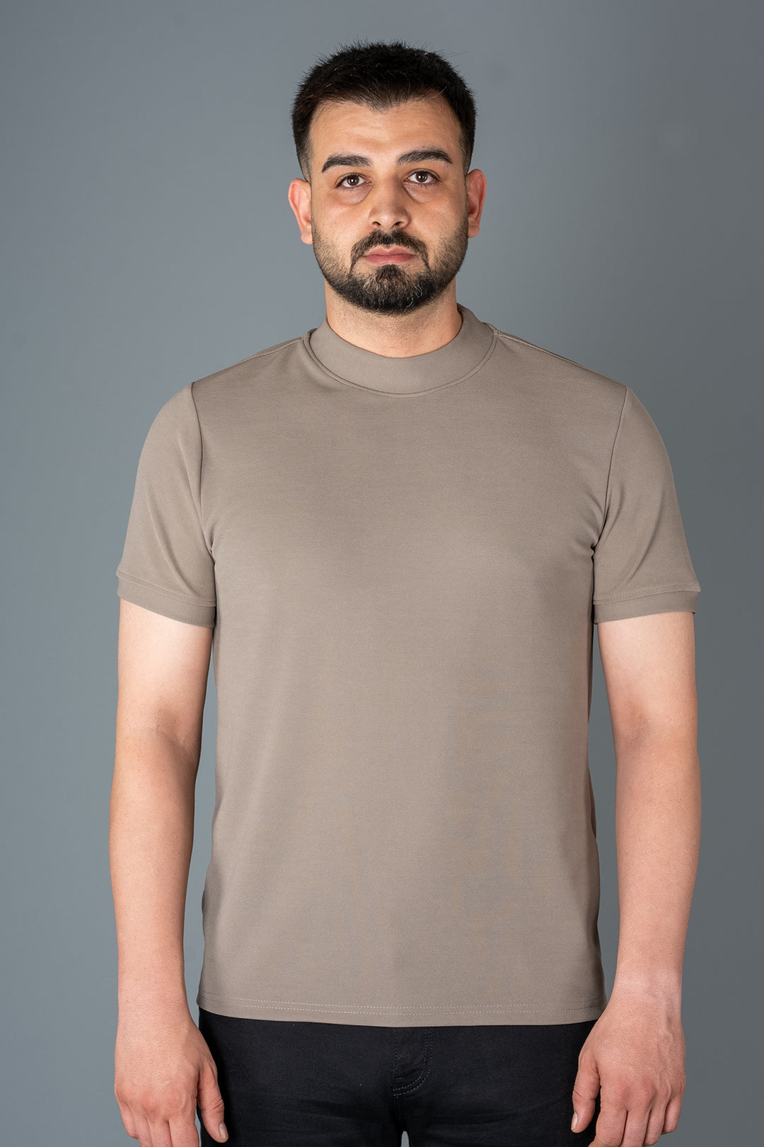 Boğazlı T-Shirt