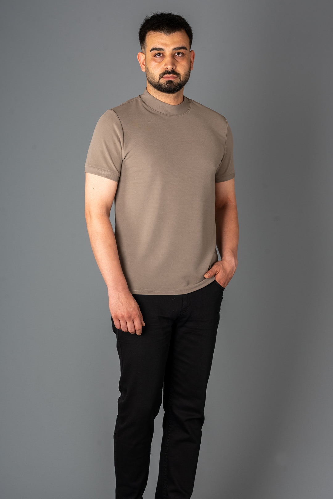 Boğazlı T-Shirt