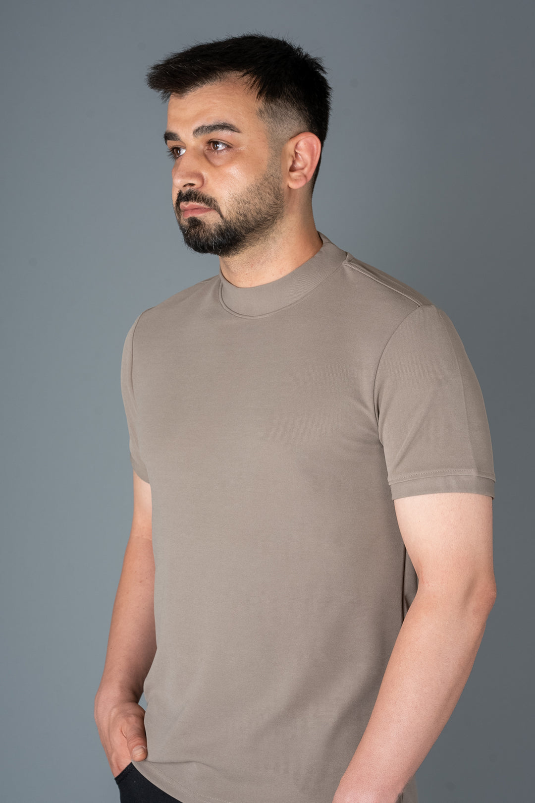 Boğazlı T-Shirt