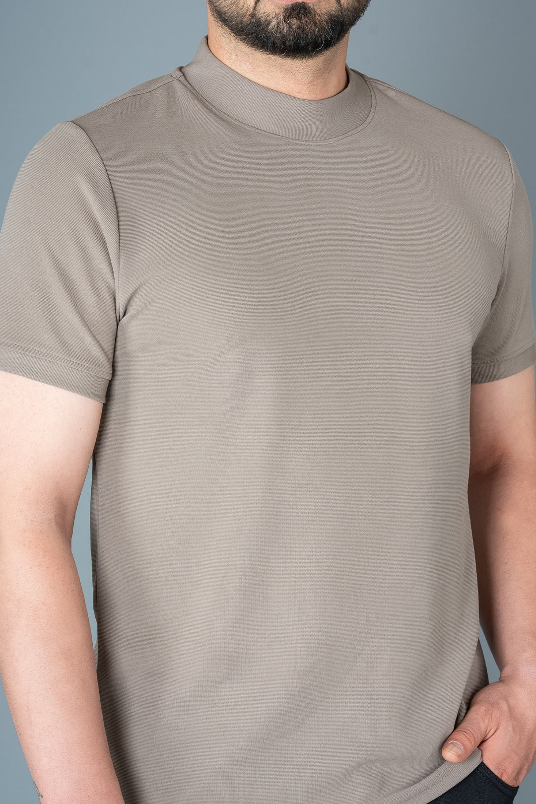 Boğazlı T-Shirt