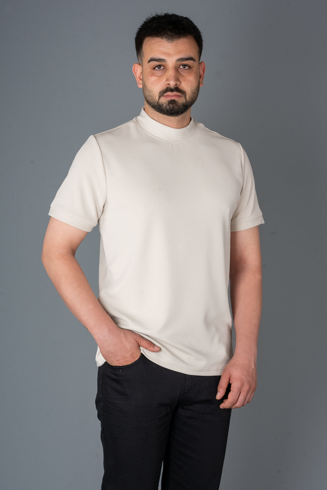 Boğazlı T-Shirt