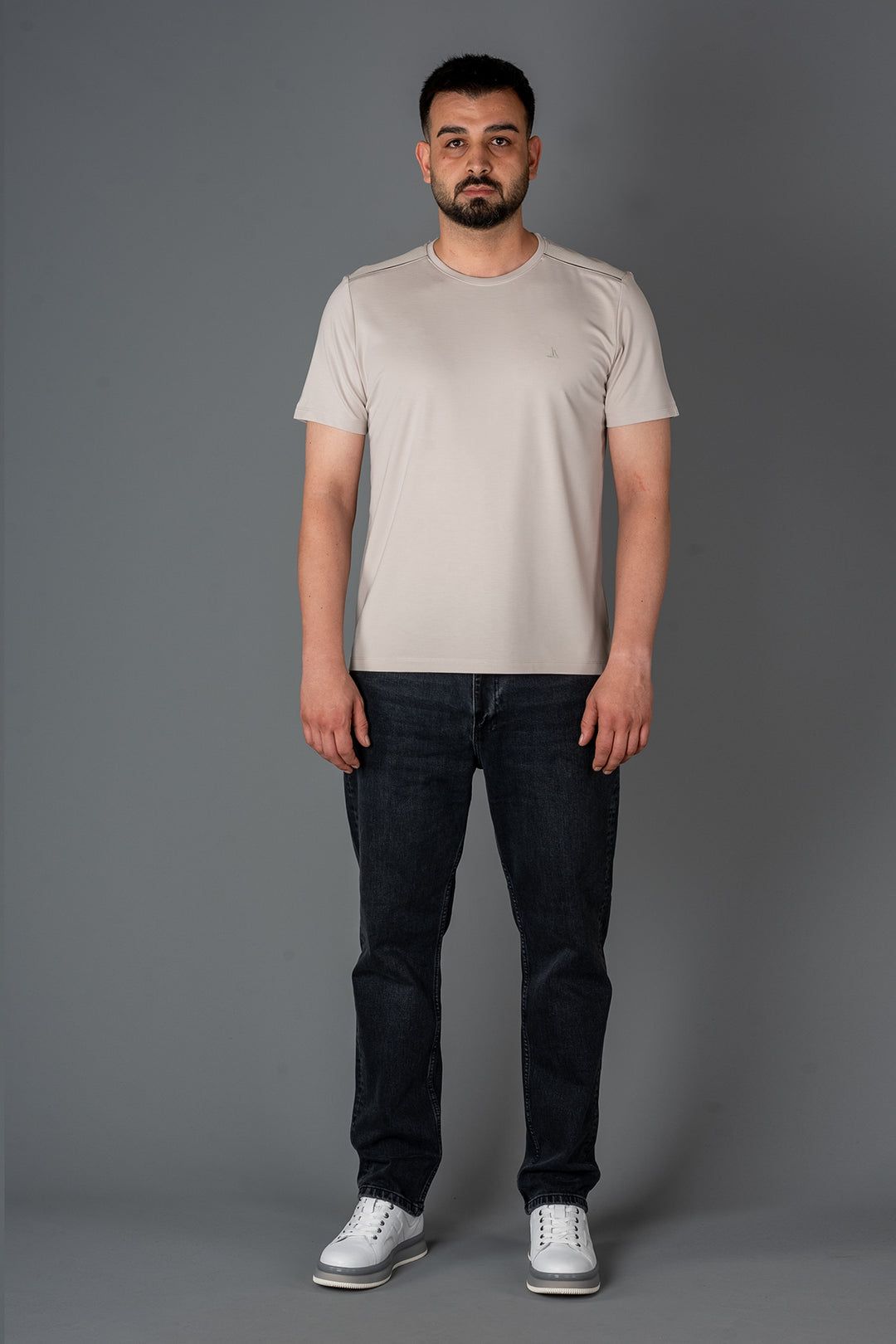 Omuz Detaylı Basic T-Shirt