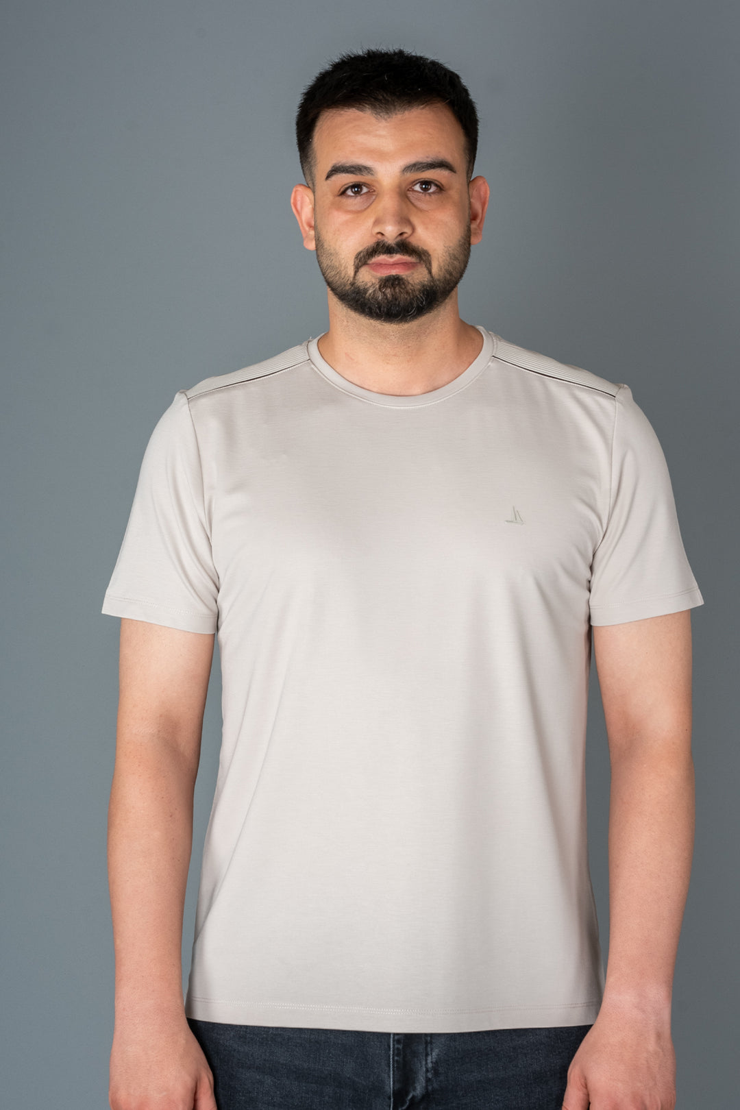 Omuz Detaylı Basic T-Shirt