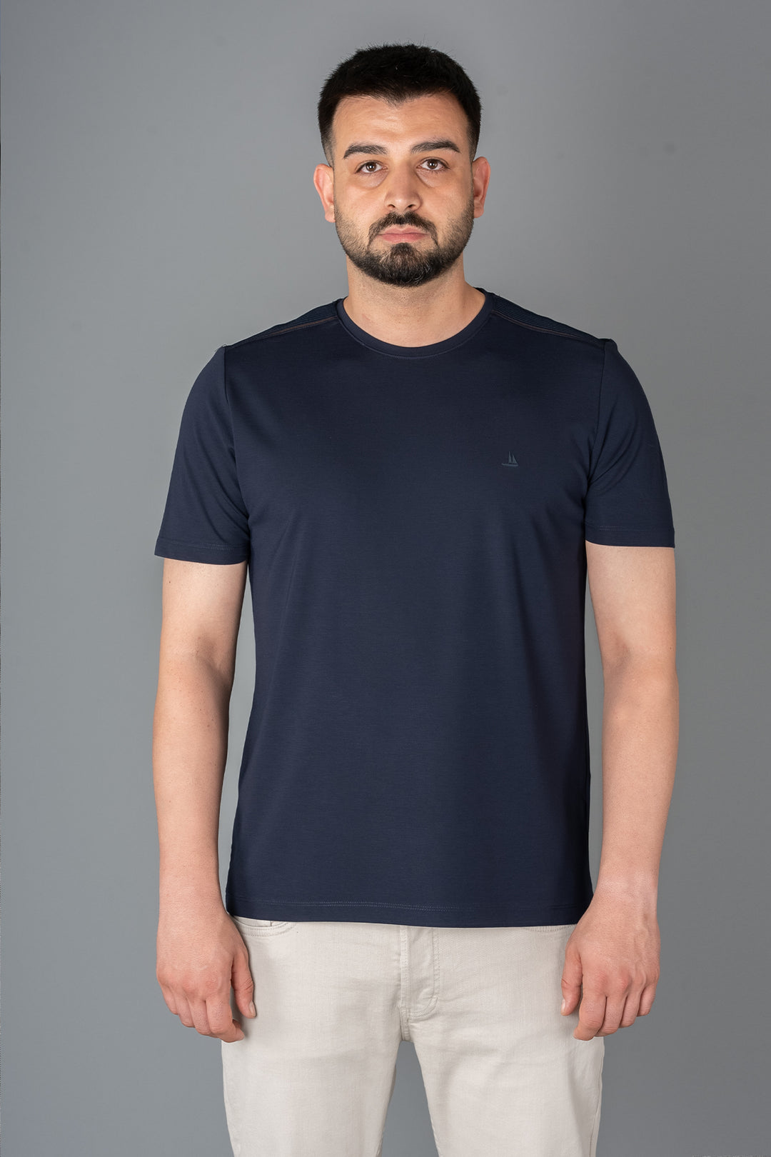 Omuz Detaylı Basic T-Shirt